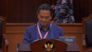 Ketua DKPP Heddy Lugito dalam sidang sengketa pilpres di Mahkamah Konstitusi, Jumat, 5/4/2024. | Youtube Mahkamah Konstitusi