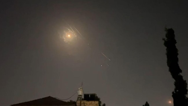 Kemlu RI Pastikan 115 WNI di Israel Aman saat Serangan Balasan Iran