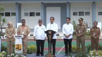 Presiden Jokowi meresmikan 147 bangunan berupa fasilitas kesehatan hingga sekolah yang sudah direhabilitasi di Kabupaten Mamuju, Sulawesi Barat, Selasa, 23/4/2024 | Dok Web - Sekretariat Presiden