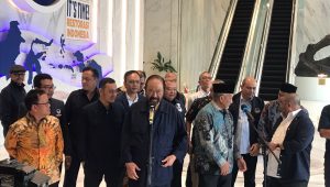 Ketua umum Partai NasDem Surya Paloh saat memberikan keterangan kepada media di Nasdem Tower, Jakarta Pusat, Rabu, 24/4/2024 | Ari Kurniansyah/Forum Keadilan