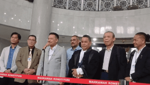 Tim hukum Prabowo dan Gibran usai sidang sengketa Pilpres, Senin, 1/4/2024 | Syahrul Baihaqi/Forum Keadilan