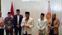 Presiden PKS Ahmad Syaikhu saat konferensi pers di Gedung DPP PKS, Jalan TB Simatupang, Jakarta Selatan, Selasa, 23/4/2024.