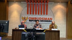 Ketua Ombudsman RI Mokhammad Najih saat menyampaikan keterangan kepada media, di kantor Ombudsman RI, Kuningan, Jakarta Selatan, Selasa, 21/5/2024 | Ari Kurniansyah/Forum Keadilan