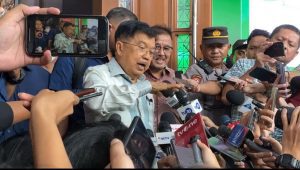 Wakil Presiden ke-10 dan 12 Republik Indonesia (RI) Jusuf Kalla (JK) di Pengadilan Tindak Pidana Korupsi (Tipikor), Jakarta Pusat, Kamis, 16/5/2024 | Ari Kurniansyah/Forum Keadilan