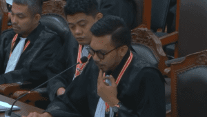 Kuasa hukum PAN saat membacakan jawaban pihak terkait pada perkara nomor 40-02-04-33/PHPU.DPR-DPRD-XXII/2024, yang diajukan oleh Willem Frans Ansanay, caleg perseorangan dari Partai Golkar | YouTube Mahkamah Konstitusi