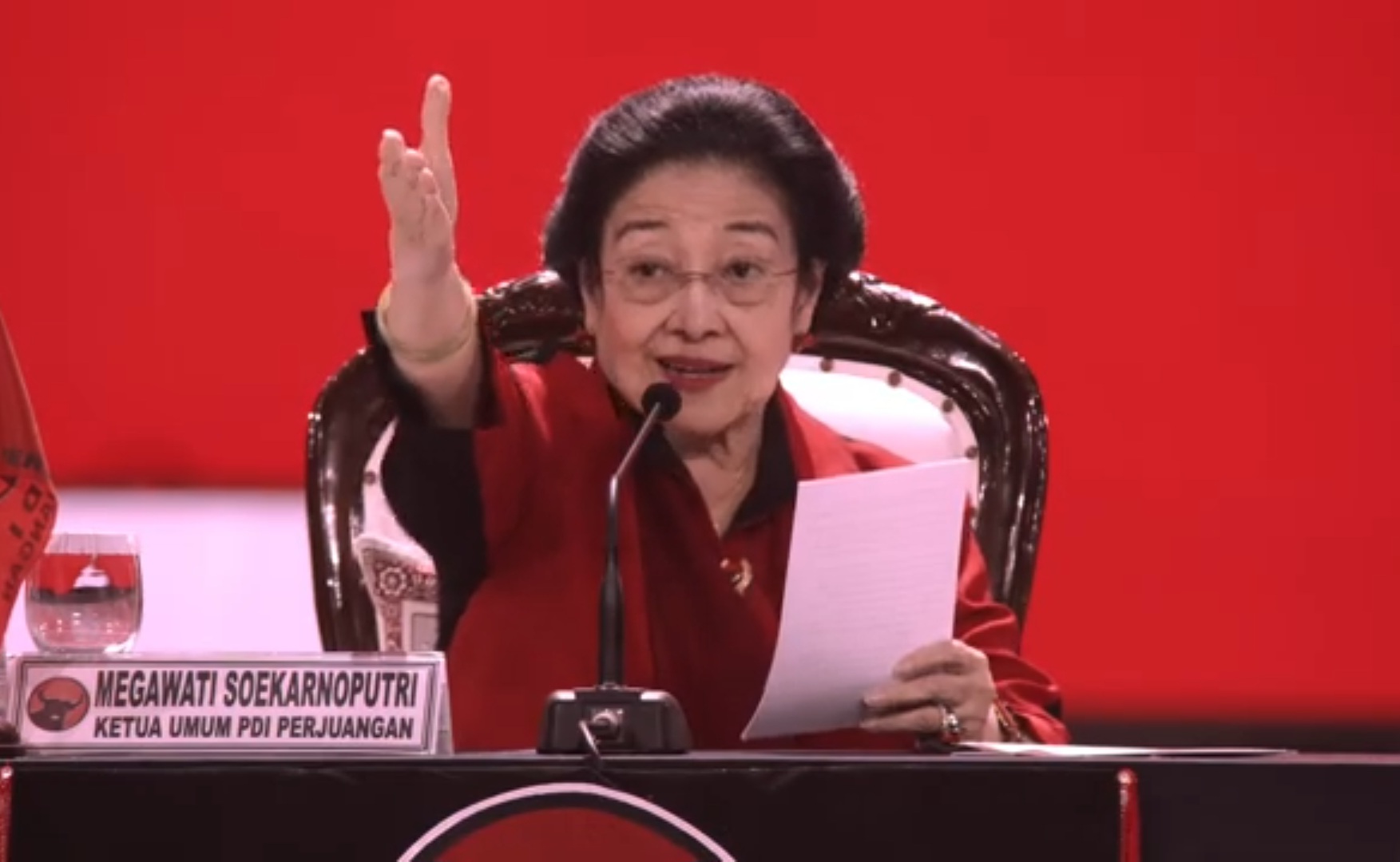 Enggan Umumkan Sikap Politik PDIP, Megawati: Gue Mainin Dulu Dong ...