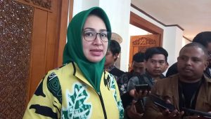 Airin Rachmi Diany usai menghadiri acara taaruf bersama bakal calon kepala daerah yang diselenggarakan oleh PKB di Hotel Grand Syahid Jaya, Sudirman, Jakarta Pusat, Kamis, 2/5/2024. I M. Hafid/Forum Keadilan