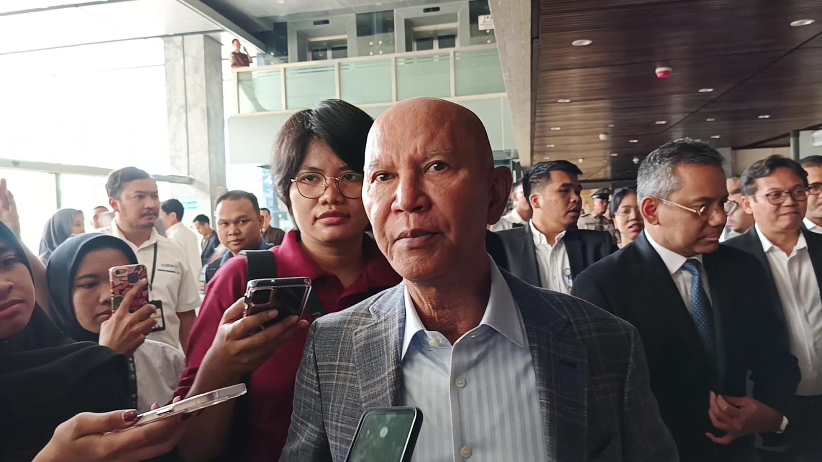Pilkada Jatim, PDIP Beri Sinyal Dukungan ke Khofifah-Emil Dardak