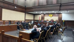 Mantan anggota III Badan Pemeriksa Keuangan (BPK) Achsanul Qosasi (AQ) bacakan pledoi di Pengadilan Tipikor Jakarta Pusat, Selasa, 28/5/2024 | Merinda Faradianti/Forum Keadilan