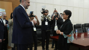 Menteri Luar Negeri (Menlu) RI Retno LP Marsudi dan Menlu Iran Hossein Amirabdollahian | X/Twitter @Menlu_RI