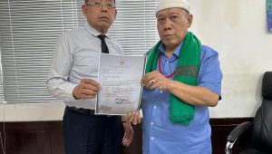 Haji Makawi dan kuasa hukumnya, C Suhadi | ist