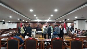 Momen Mahkamah Konstitusi (MK) meminta Komisi Pemilihan Umum (KPU) untuk melakukan penghitungan suara ulang pada TPS 05 Desa Sioyong, Kabupaten Donggala, Provinsi Sulawesi Tengah | Syahrul Baihaqi/Forum Keadilan