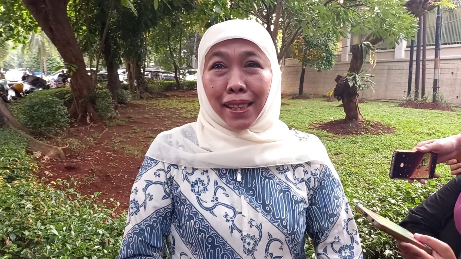Khofifah Akui Sudah 2 Kali Bertemu Said PDIP, Nasib Emil Dardak di Pilkada Jatim Terancam?
