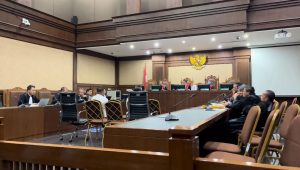Saksi a de charge Abdul Malik Faisal memberikan keterangan di sidang lanjutan kasus dugaan pemerasan dalam lingkungan Kementerian Pertanian (Kementan) di Pengadilan Tipikor Jakarta Pusat, Senin 10/6/2024. I Merinda Faradianti/Forum Keadilan