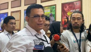 Direktur Reserse Kriminal Khusus (Direskrimsus) Polda Metro Jaya Komisaris Besar Ade Safri Simanjuntak saat memberikan keterangan kepada media di Kawasan Polda Metro Jaya, Jakarta Selatan, Selasa, 26/6/2024 | Ari Kurniansyah/Forum Keadilan