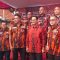 Anies Baswedan saat foto bersama dengan pengurus Pemuda Pancasila di Sekretariat MPW PP DKI Jakarta, Pasar Minggu, Jakarta Selatan, Rabu, 19/6/2024 | M. Hafid/Forum Keadilan
