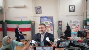 Dubes Iran untuk Indonesia Mohammad Boroujerdi memberikan keterangnnya usai memberikan hak suaranya di Jakarta, Jumat, 28/6/2024 | Syahrul Baihaqi/Forum Keadilan