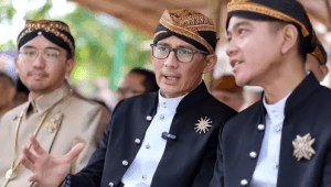 Wakil Presiden terpilih 2024-2025 Gibran Rakabuming Raka dan Menparekraf Sandiaga Uno di Solo pada Sabtu, 29/4/2023 | Twitter/X @gibran_tweet