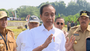 Presiden Joko Widodo (Jokowi) Saat memberikan keterangan Pers usai meninjau Program Bantuan Pompa Air, Karanganyar, Jawa Tengah, Rabu, 19/6/2024 | YouTube Sekretariat Presiden