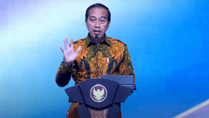 Presiden Joko Widodo (Jokowi) meresmikan peluncuran digitalisasi layanan perizinan penyelenggaraan event. Acara tersebut diselenggarakan di The Tribata Hotel and Convention Center, Kebayoran Baru, pada Senin, 24/6/2024, Jakarta Selatan. | YouTube Sekretariat Presiden