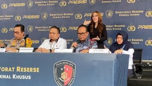 Komisioner Komisi Perlindungan Anak Indonesia (KPAI) Kawiyan saat memberikan keterangan kepada media, di Polda Metro Jaya, Rabu, 5/6/2024 | Ari Kurniansyah/Forum Keadilan