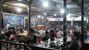 Relawan calon Gubernur Sulawesi Tenggara (Sultra) Andi Sumangerukka (ASR) menggelar 'Nobar Final Euro 2024 Bersama ASR' yang tersebar di 17 Kabupaten/Kota se-Sultra | ist