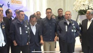Sekjen NasDem, Hermawi Taslim (kanan), Anies Baswedan (tengah), dan Wakil Ketua Bappilu NasDem, Willy Aditya (kiri) saat konferensi pers di NasDem Tower, Gondangdia, Menteng, Jakarta Pusat, Senin, 22/7/2024 | ist