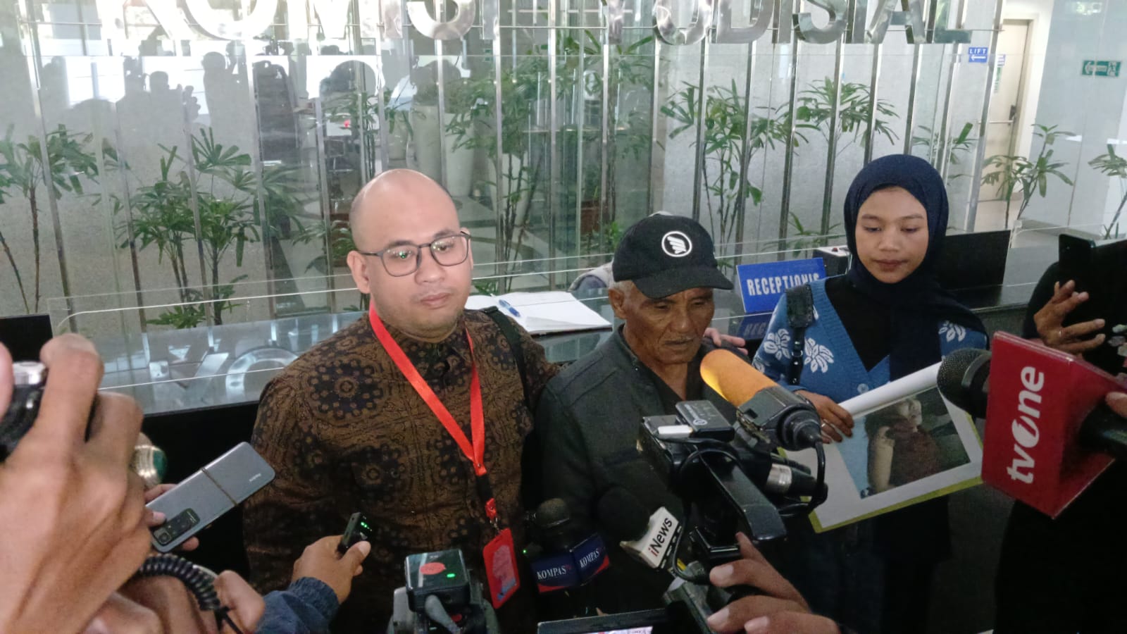 Keluarga Korban Minta KY Berhentikan Majelis Hakim yang Vonis Bebas Ronald Tannur
