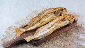 Ilustrasi ikan asin