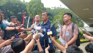 KKJ melaporkan kematian wartawan Tribrata ke Kantor Staf Presiden, Jakarta Pusat, Rabu, 17/7/2024 | Syahril Baihaqi/Forum Keadilan