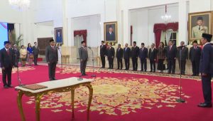 Pelantikan Wamenkeu, Wamentan, dan Wamen Investasi di Istana Presiden, Jumat, 18/7/2024 I Dok. Sekretariat Presiden
