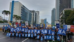 KOPAJA gelar aksi protes sekolah bebas biaya di Jakarta, Minggu, 7/7/2024. | Syahrul Baihaqi/Forum Keadilan