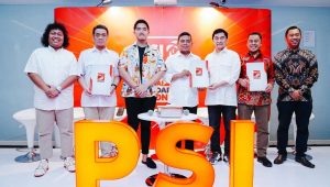 Ketua DPD Partai Gerindra Jakarta Ahmad Riza Patria dan komika Marshel Widianto, diusung oleh PSI di Pilwalkot Tangsel 2024 | Instagram @psi_id