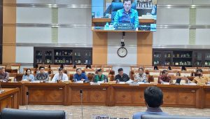 Kuasa hukum dan koordinator ahli waris dari H Abdul Halim bin H Ali, H Makawi saat RDPU dengan Komisi III DPR RI, Rabu, 10/7/2024 | ist