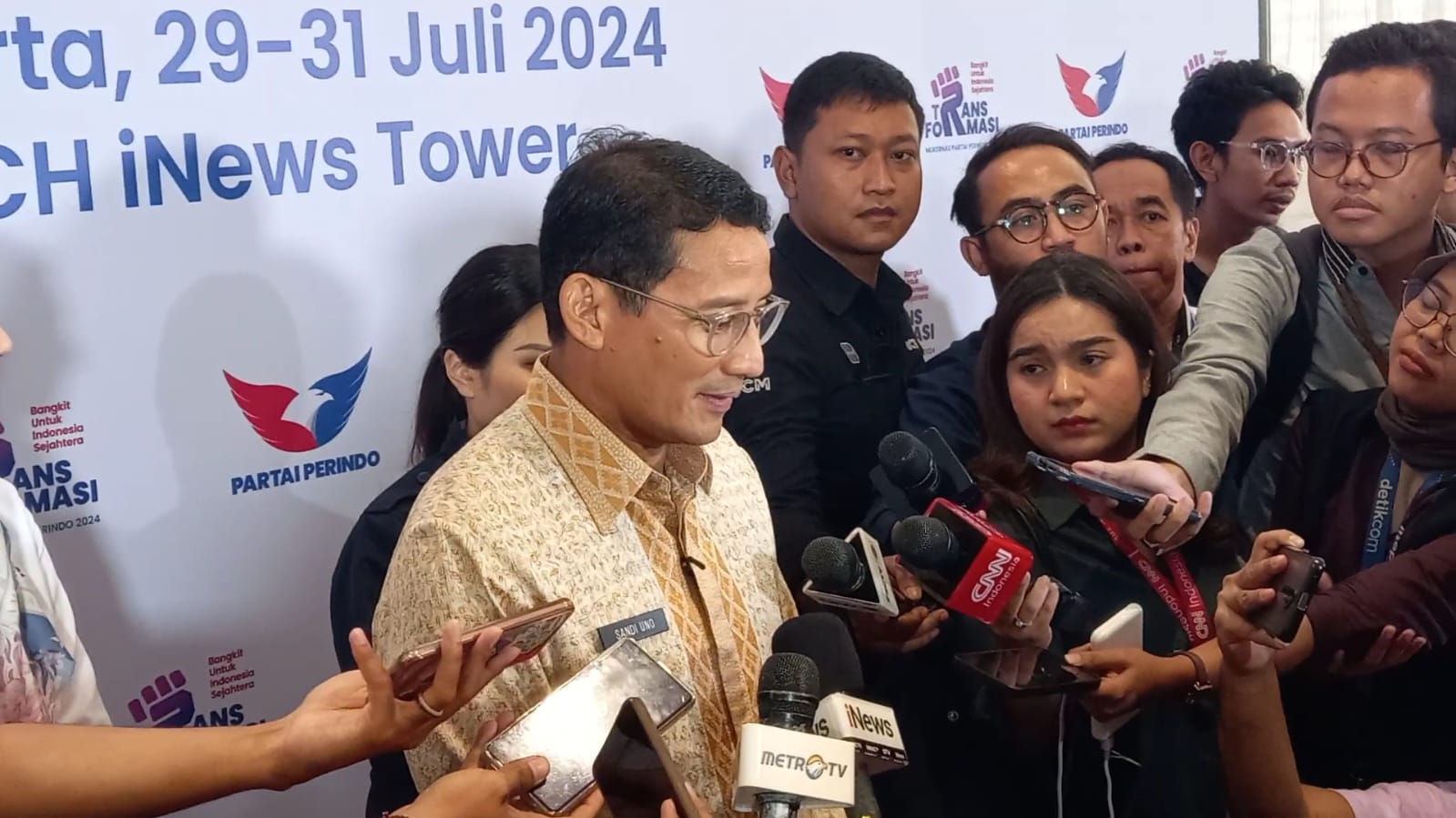 Sandiaga Uno Lempar Kode Maju Pilgub Jakarta