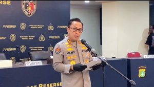 Kabid Humas Polda Metro Jaya Kombes Ade Ary Syam Indradi saat memberikan keterangan kepada media di Polda Metro Jaya, Jakarta Selatan, Rabu 31/7/2024 | Ari Kurniansyah/Forum Keadilan