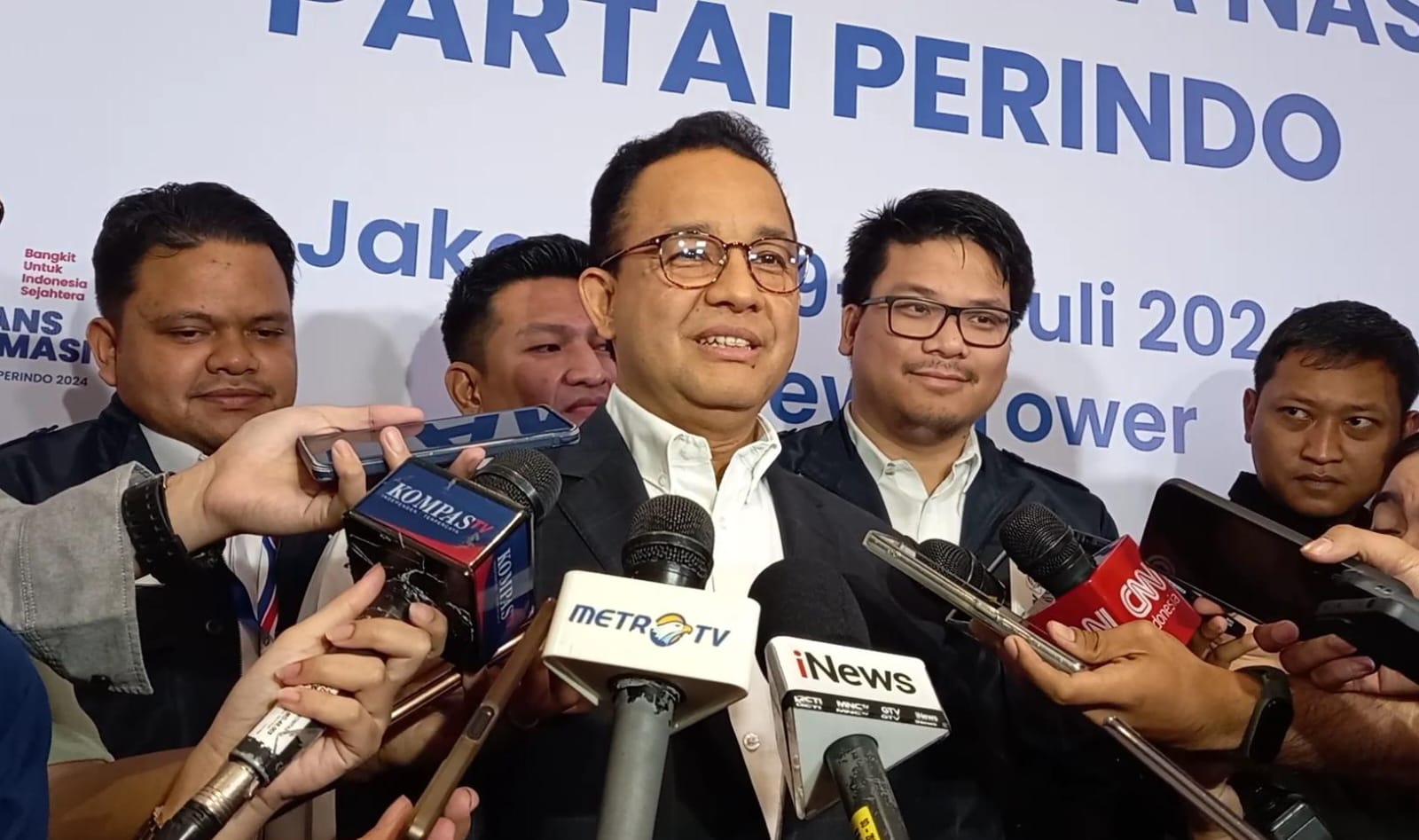 Anies Baswedan Batal Maju Pilgub Jabar