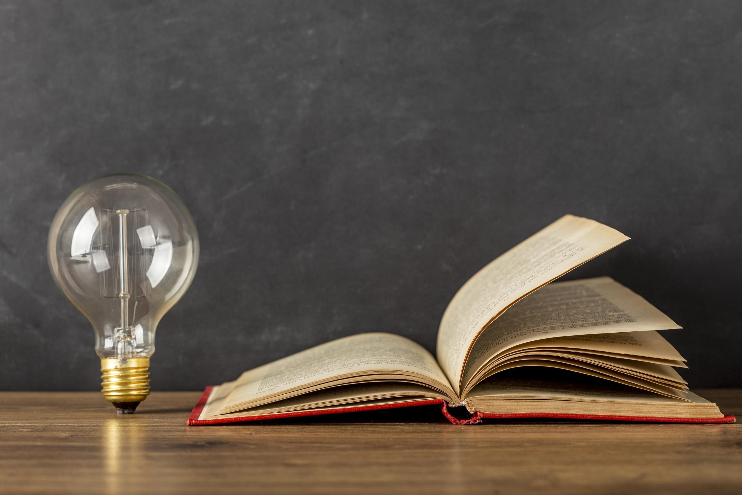 12 Singkatan Bahasa Inggris yang Sering Ditemukan di Buku
