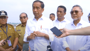 Presiden Joko Widodo (Jokowi) memberikan keterangan pers di Bandan Hurip, Kabupaten Lampung Selatan, Kamis, 11/7/2024. | YouTube Sekretariat Presiden