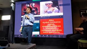 Pengamat Telematika Roy Suryo kritik jejak digital Menkominfo Budi Arie di Kawasan Mampang, Jakarta Selatan, Selasa, 9/7/2024 | Novia Suhari/Forum Keadilan