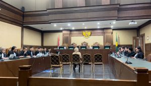 Wakil Direktur (Wadir) Rumah Sakit Umum Daerah (RSUD) Pasar Minggu Fify Mulyani di persidangan lanjutan dugaan gratifikasi dan melakukan Tindak Pidana Pencucian Uang (TPPU) Gazalba Saleh, di Pengadilan Tipikor Jakarta Pusat, Kamis, 8/8/2024 | Merinda Faradianti/Forum Keadilan