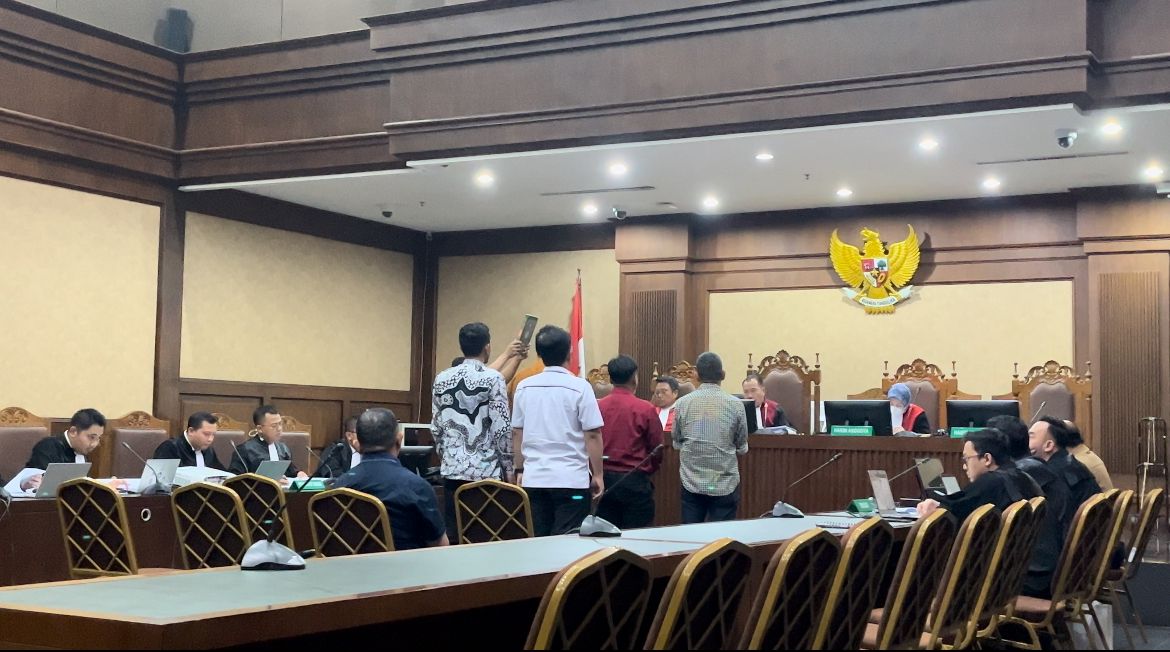 Gazalba Saleh Pinjam Identitas Kakak Kandung untuk Beli Alphard