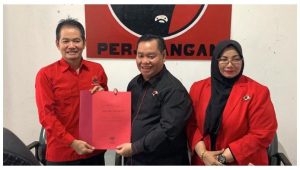 Dewan Pimpinan Pusat (DPP) PDI Perjuangan (PDIP) resmi memberikan formulir B1 KWK kepada pasangan petahana Halikinnor dan Irawati untuk maju sebagai calon bupati dan wakil bupati dalam Pemilihan Kepala Daerah (Pilkada) Kabupaten Kotawaringin Timur (Kotim) 2024, Senin, 26/8/2024 | ist