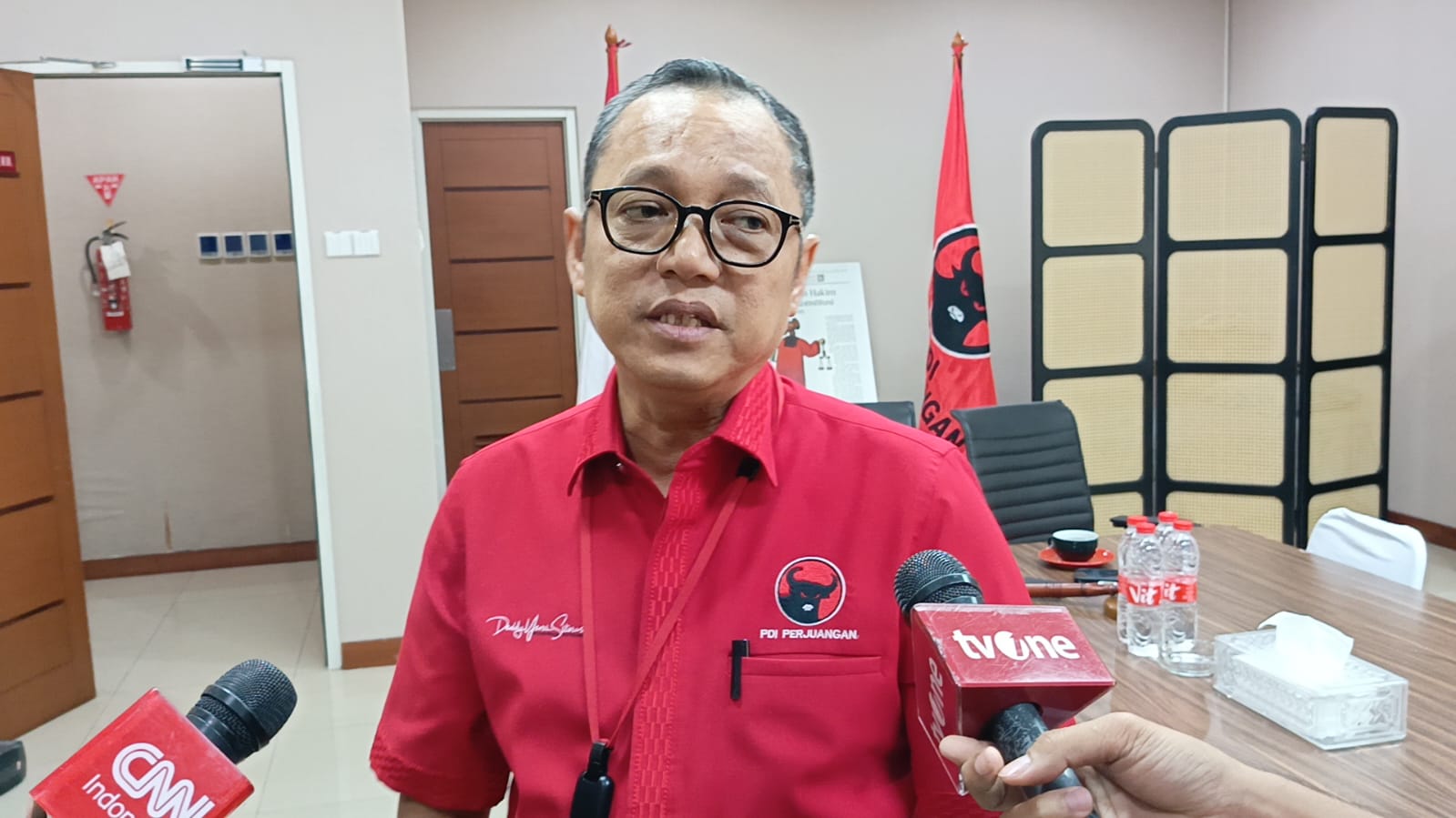 PDIP Bantah Paksa Anies Jadi Kader