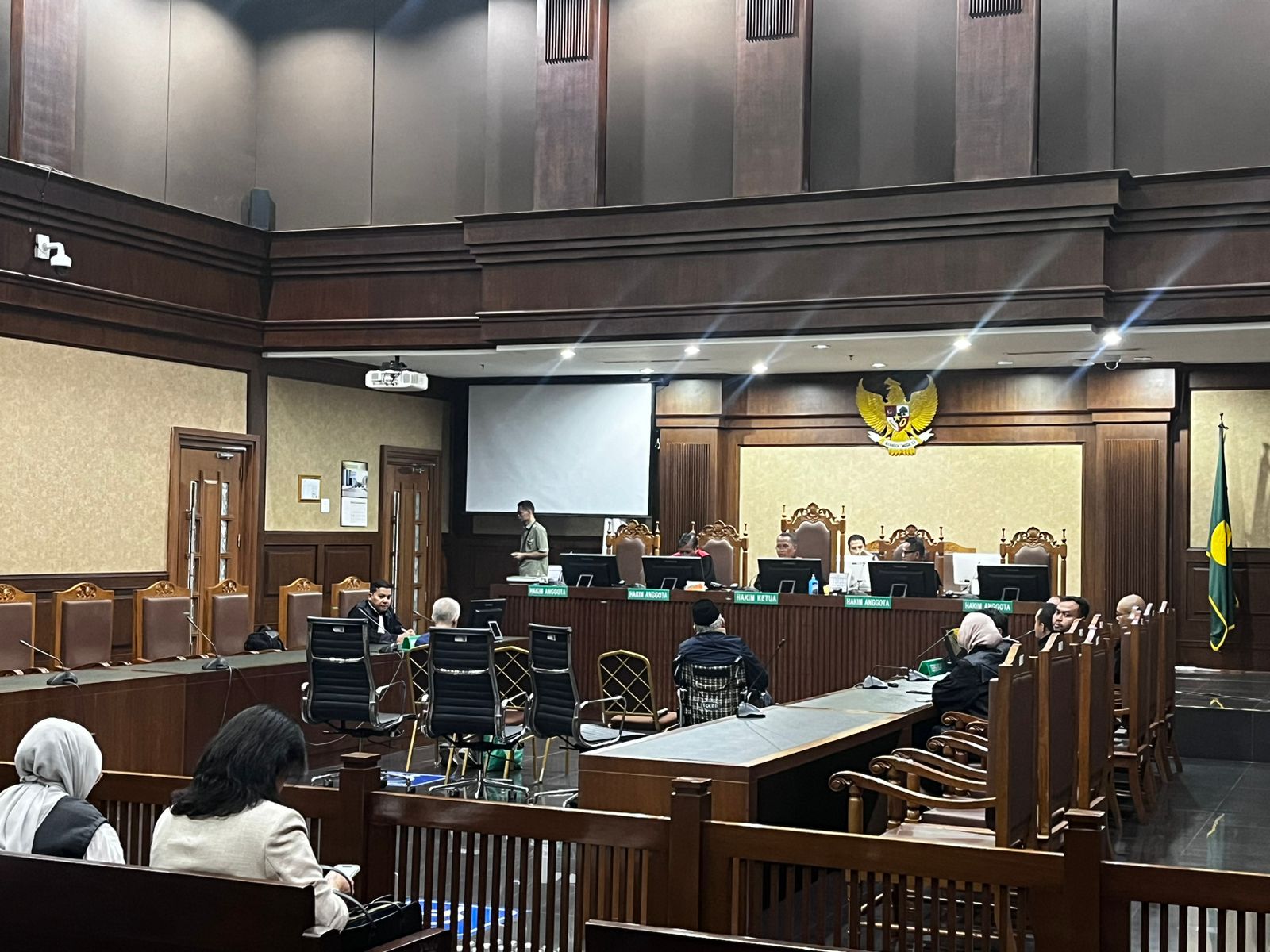 Eks Dirut dan Dirkeu PT Jakpro Jalani Sidang Vonis Hari Ini