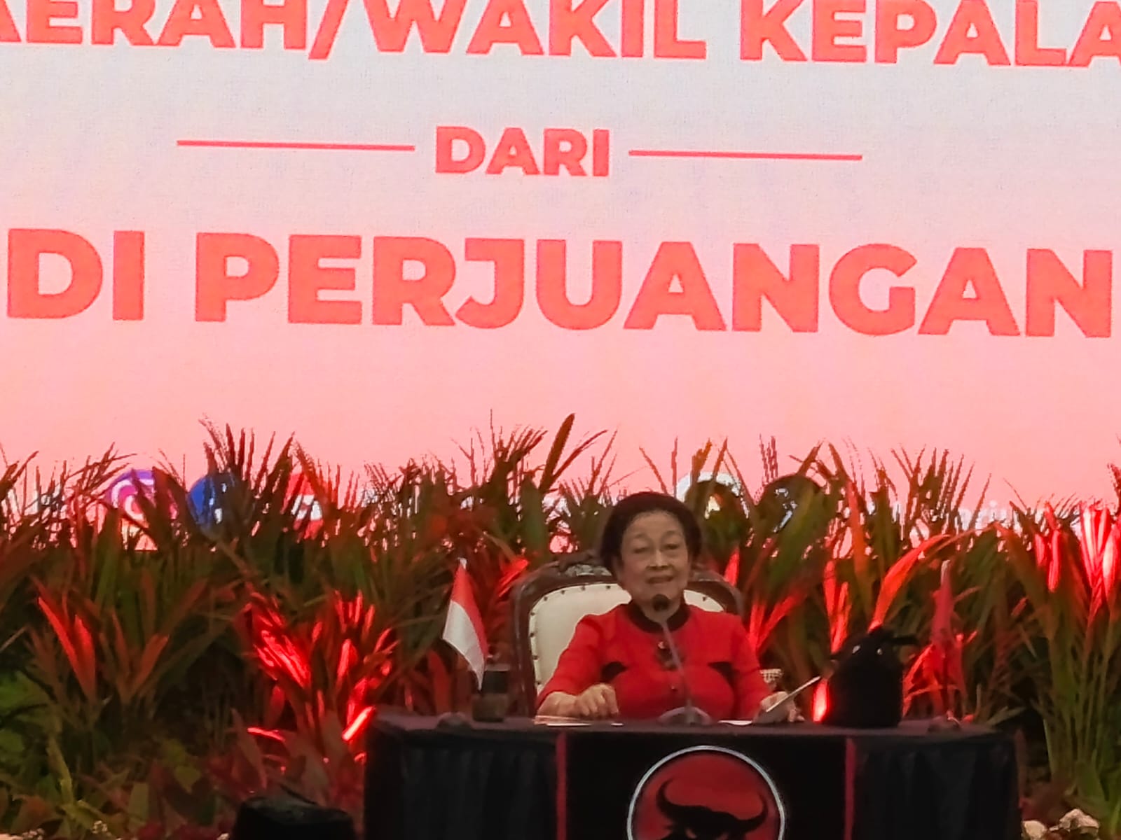 Kelakar Megawati Selotip Mulut Ahok: Kesenangannya Nyorocos Saja