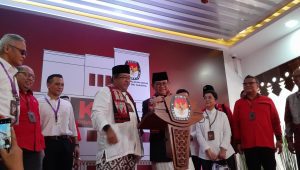 Bakal calon Gubernur dan Wakil Gubernur Jakarta Pramono Anung dan Rano Karno selesai mendaftarkan diri dalam Pemilihan Gubernur (Pilgub) Jakarta 2024 ke Komisi Pemilihan Umum Daerah (KPU) DKI Jakarta, Rabu, 28/8/2024 | Novia Suhari/Forum Keadilan