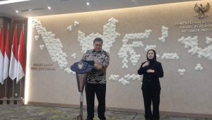 Menteri Koordinator Bidang Perekonomian (Menko Perekonomian) Airlangga Hartarto di Gedung Kemenko, Jakarta Pusat, Senin, 5/8/2024 | Novia Suhari/Forum Keadilan
