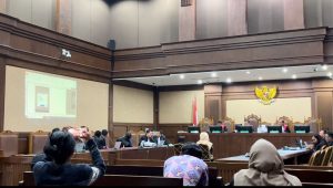 Wakil Direktur (Wadir) Rumah Sakit Umum Daerah (RSUD) Pasar Minggu Fify Mulyani di persidangan lanjutan dugaan gratifikasi dan melakukan Tindak Pidana Pencucian Uang (TPPU) Gazalba Saleh, di Pengadilan Tipikor Jakarta Pusat, Kamis, 15/8/2024 | Merinda Faradianti/Forum Keadilan