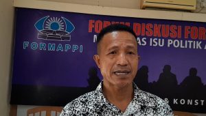 Peneliti Forum Masyarakat Peduli Parlemen Indonesia (Formappi) Lucius Karus di Kantor Formappi, Jakarta Pusat, Kamis, 15/8/2024 | Novia Suhari/Forum Keadilan
